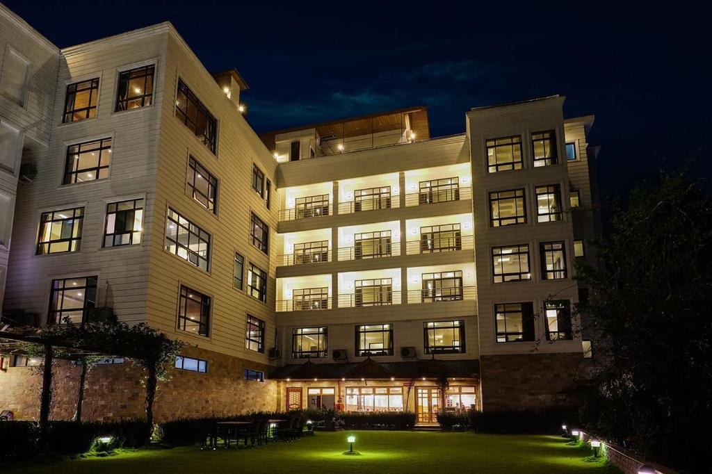 Sobralia Casino Resort & Spa Namchi Exterior photo